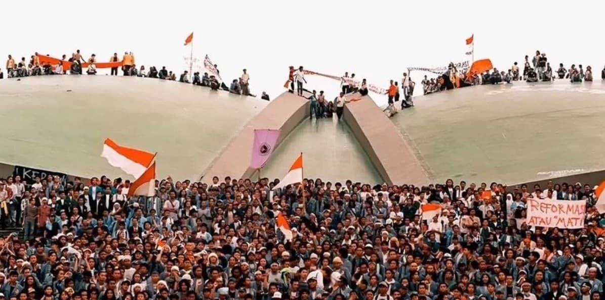 Heboh Seruan Demo Reformasi Jilid 2, Mahasiswa Beri Pemerintah Waktu 18 Hari untuk Berbenah. (Foto: Instagram/ @lambesahamjja) Heboh Seruan Demo Reformasi Jilid 2, Mahasiswa Beri Pemerintah Waktu 18 Hari untuk Berbenah. (Foto: Instagram/ @lambesahamjja)