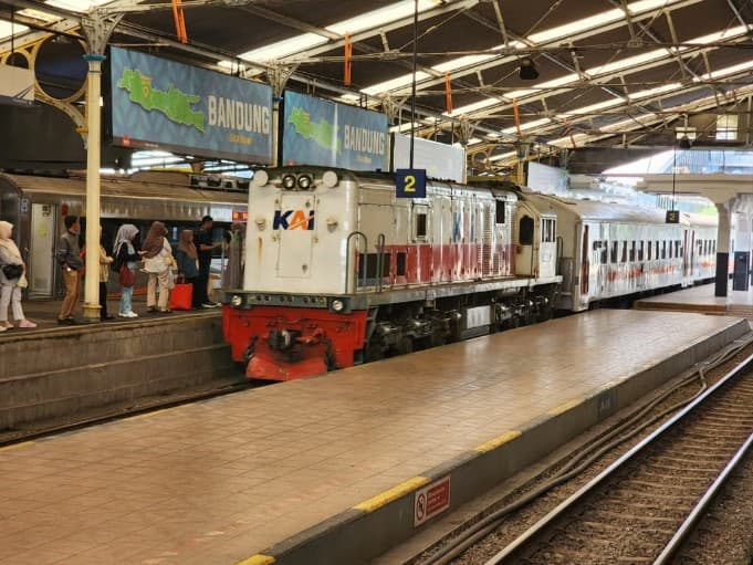 KAI Daop 2 Bandung Siap Layani Pelanggan Pada Libur Akhir Pekan Dan Tahun Baru Islam 1448 H. KAI Daop 2 Bandung Siap Layani Pelanggan Pada Libur Akhir Pekan Dan Tahun Baru Islam 1448 H.