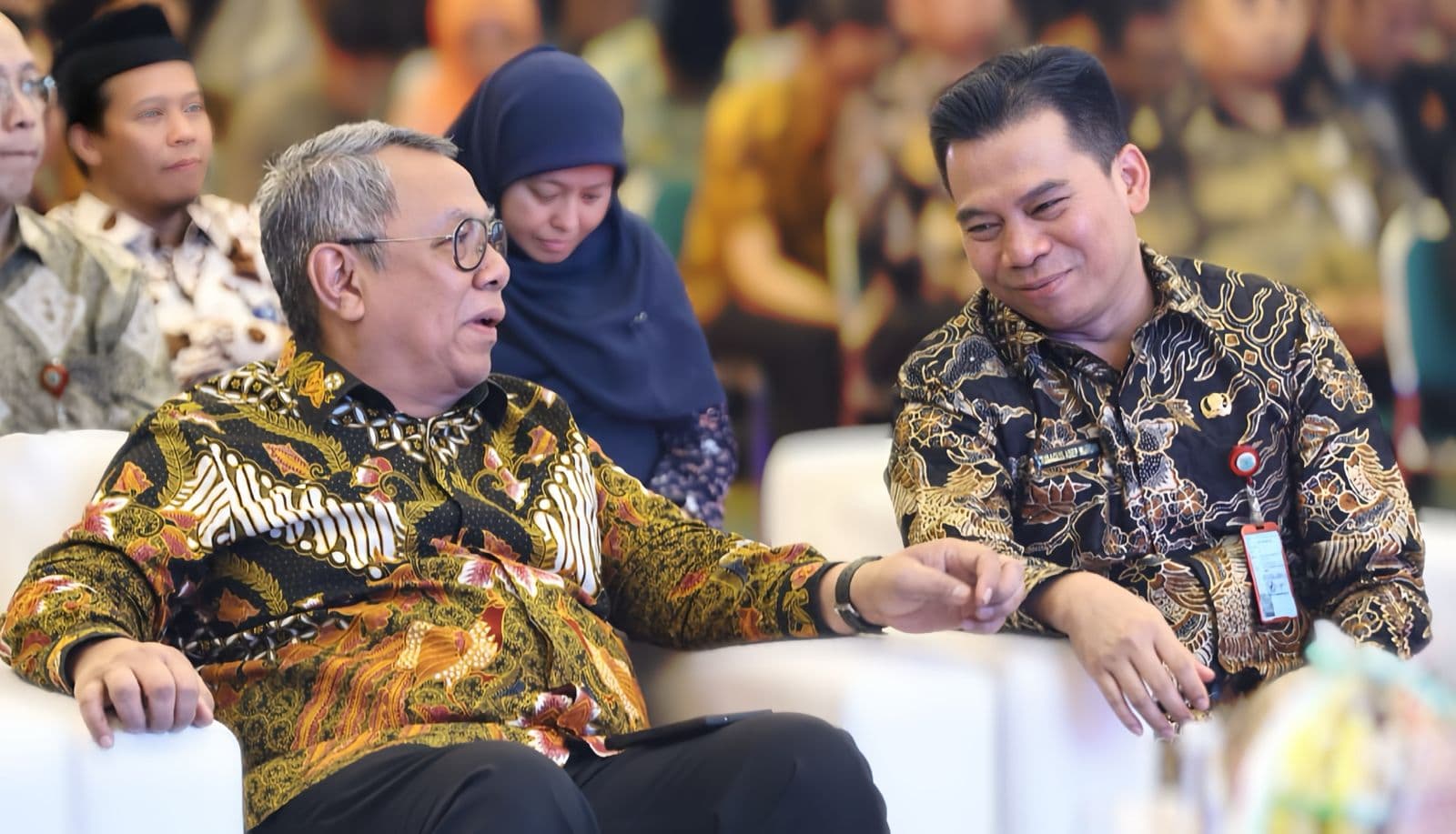 Wali Kota Tangerang Selatan, Benyamin Davnie dan Kepala Dinas Komunikasi dan Informatika (Diskominfo) Kota Tangerang Selatan, TB Asep Nurdin (Foto: dok. Istimewa) Wali Kota Tangerang Selatan, Benyamin Davnie dan Kepala Dinas Komunikasi dan Informatika (Diskominfo) Kota Tangerang Selatan, TB Asep Nurdin (Foto: dok. Istimewa)